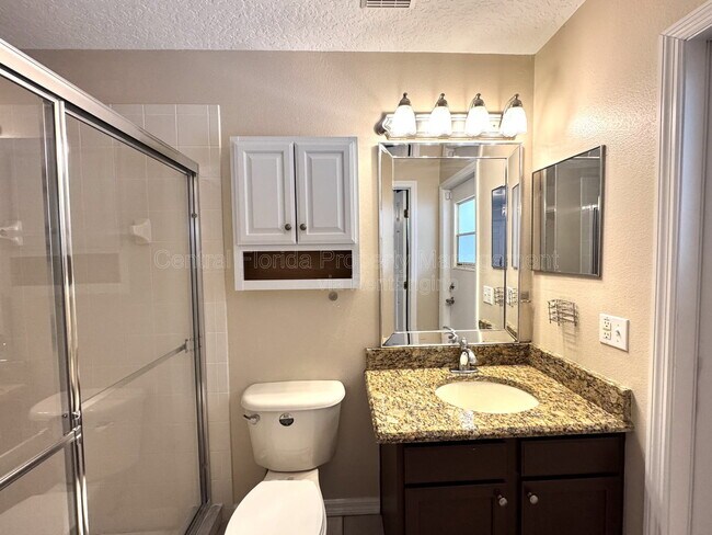 Building Photo - 205 Paradise Woods Pl