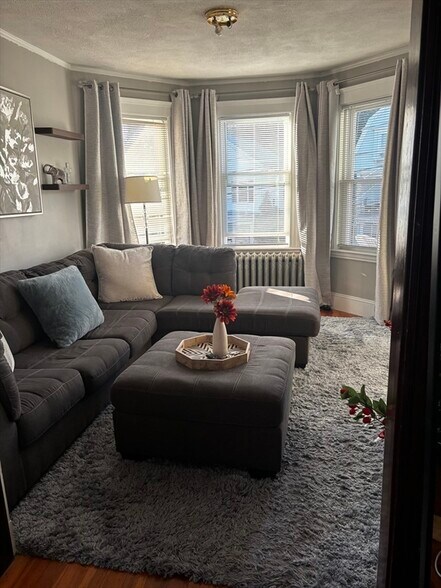 Building Photo - 21 Walter St