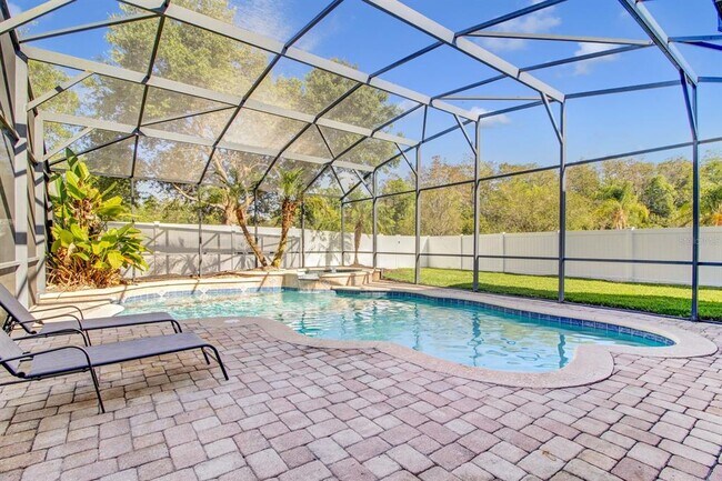 Building Photo - 2262 Windcrest Lake Cir