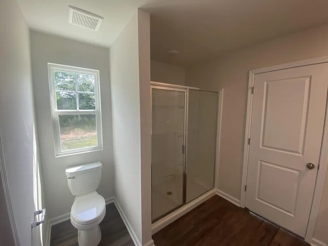 Building Photo - 1537 Woodhouse Dr