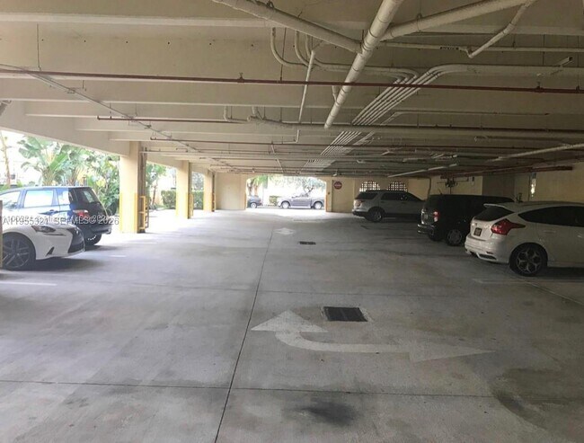 Building Photo - 107 Mendoza Ave