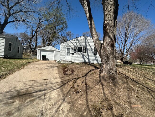Building Photo - 782 Cole Creek Cir