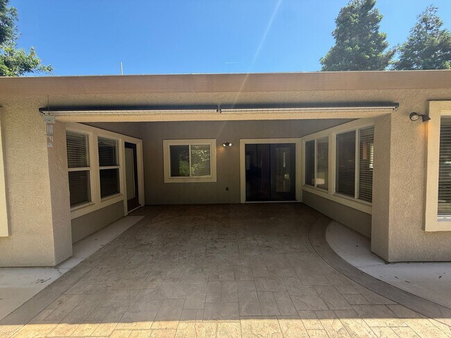 Building Photo - 661 Vintage Valley Dr
