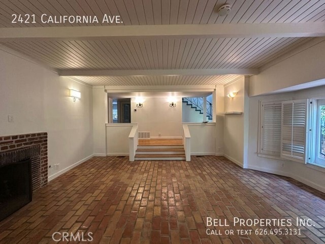 Building Photo - 2421 California Ave