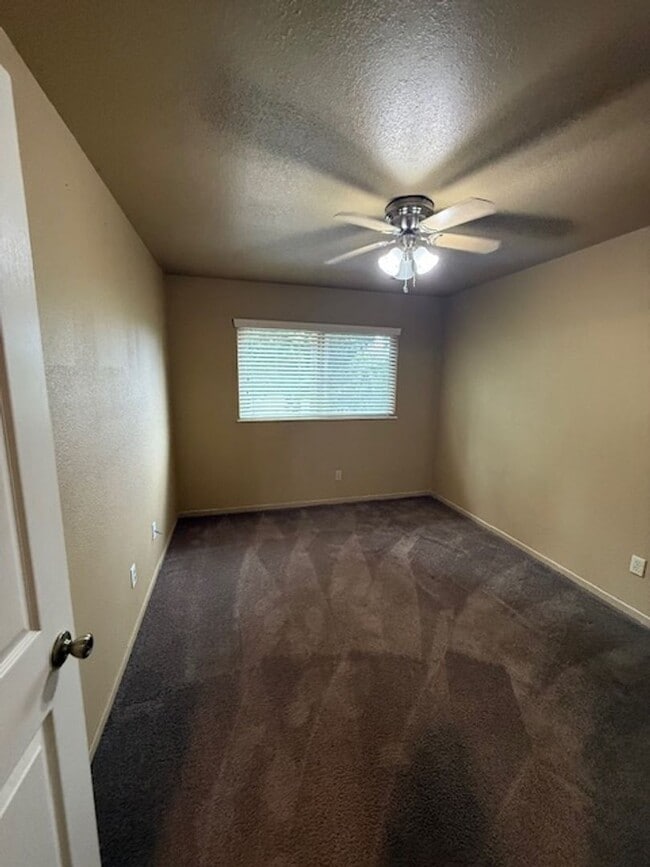 Building Photo - OPEN HOUSE this Wednesday 5pm-6:30pm - Private Redwood Setting | 4BR Home with Family Room, Bar &...