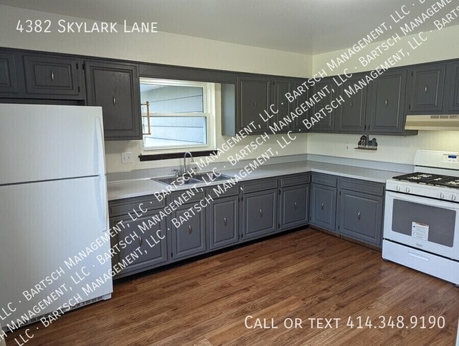 Building Photo - 4382 Skylark Ln