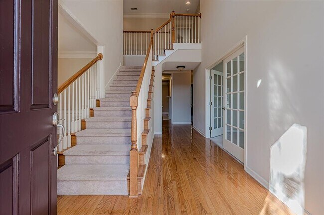 Building Photo - 927 Laurel Wood Ct