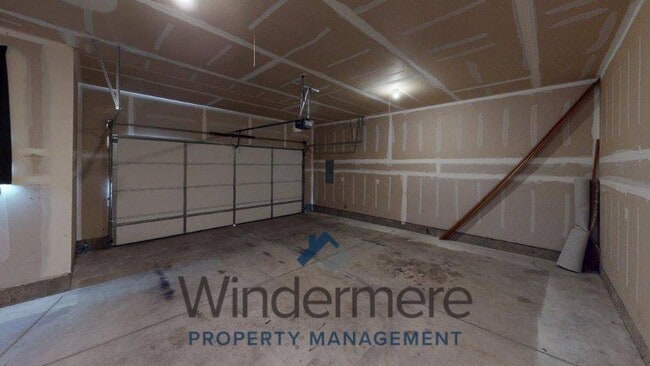 Building Photo - 2106 S Quillan St
