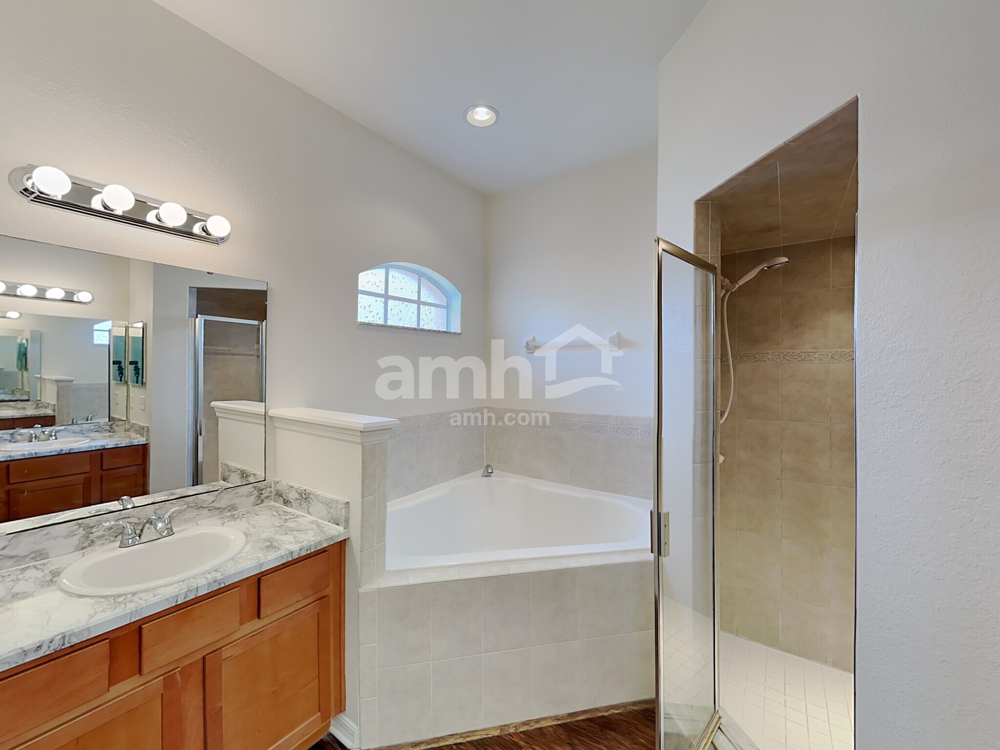 Building Photo - 10707 Carloway Hills Dr