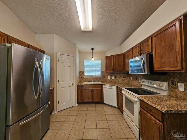 Building Photo - 4347 Crosswind Dr