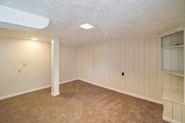 Building Photo - Single Family Home on Spokanes Sought Afte...