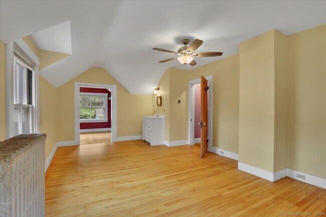 Building Photo - 46 Highland Terrace