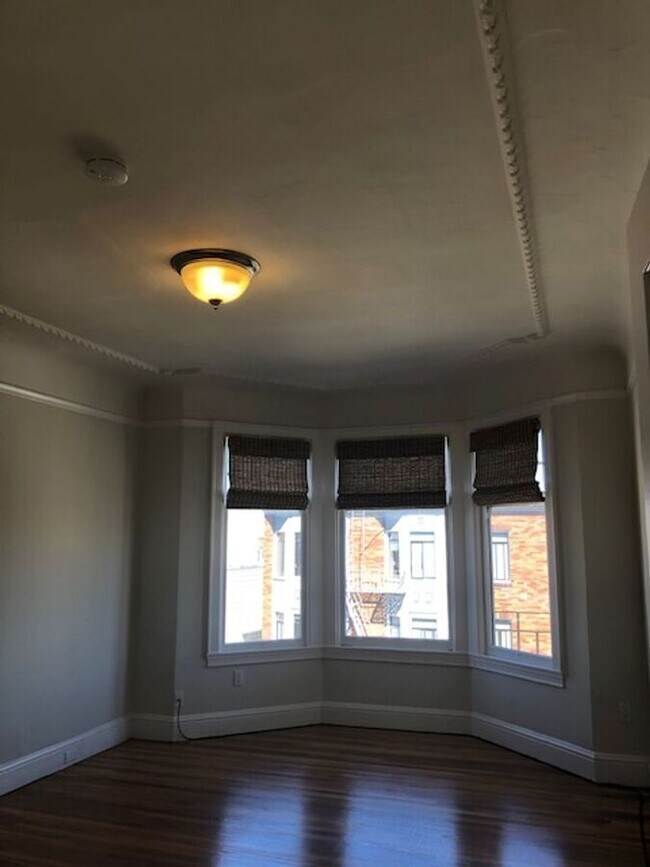 Building Photo - 3155 Broderick St