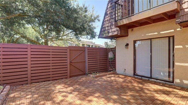 Building Photo - 15206 W Pond Woods Dr