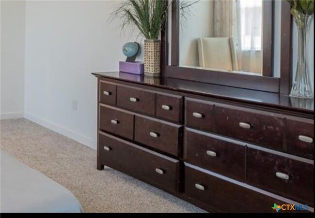 Building Photo - 14020 Neskar Dr