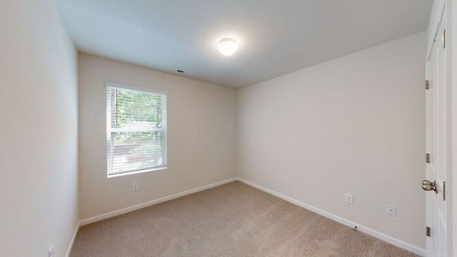 Building Photo - UPCOMING 4 bed/2.5 bath home in Salisbury
