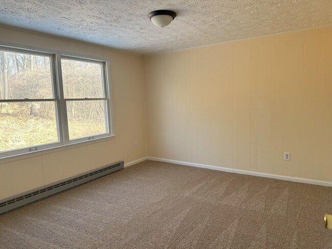 Building Photo - 7432 Slanesville Pike