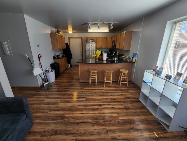 Building Photo - 818 Brown St