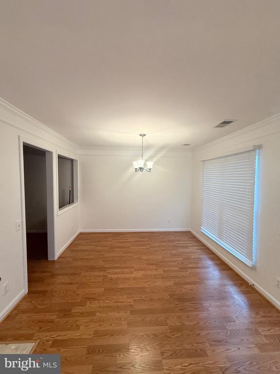 Building Photo - 8216 Catbird Cir