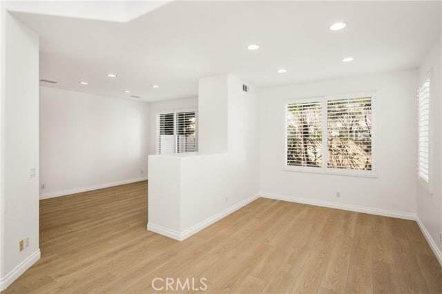 Building Photo - 18621 Park Meadow Ln