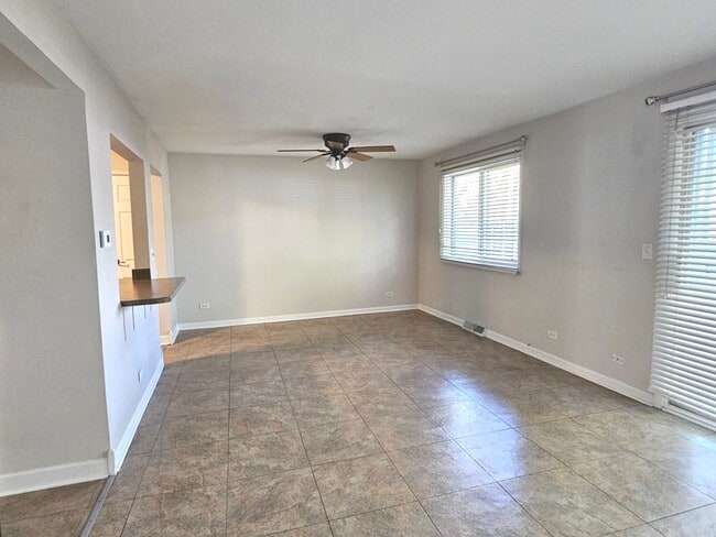 Building Photo - 228 Monroe Rd