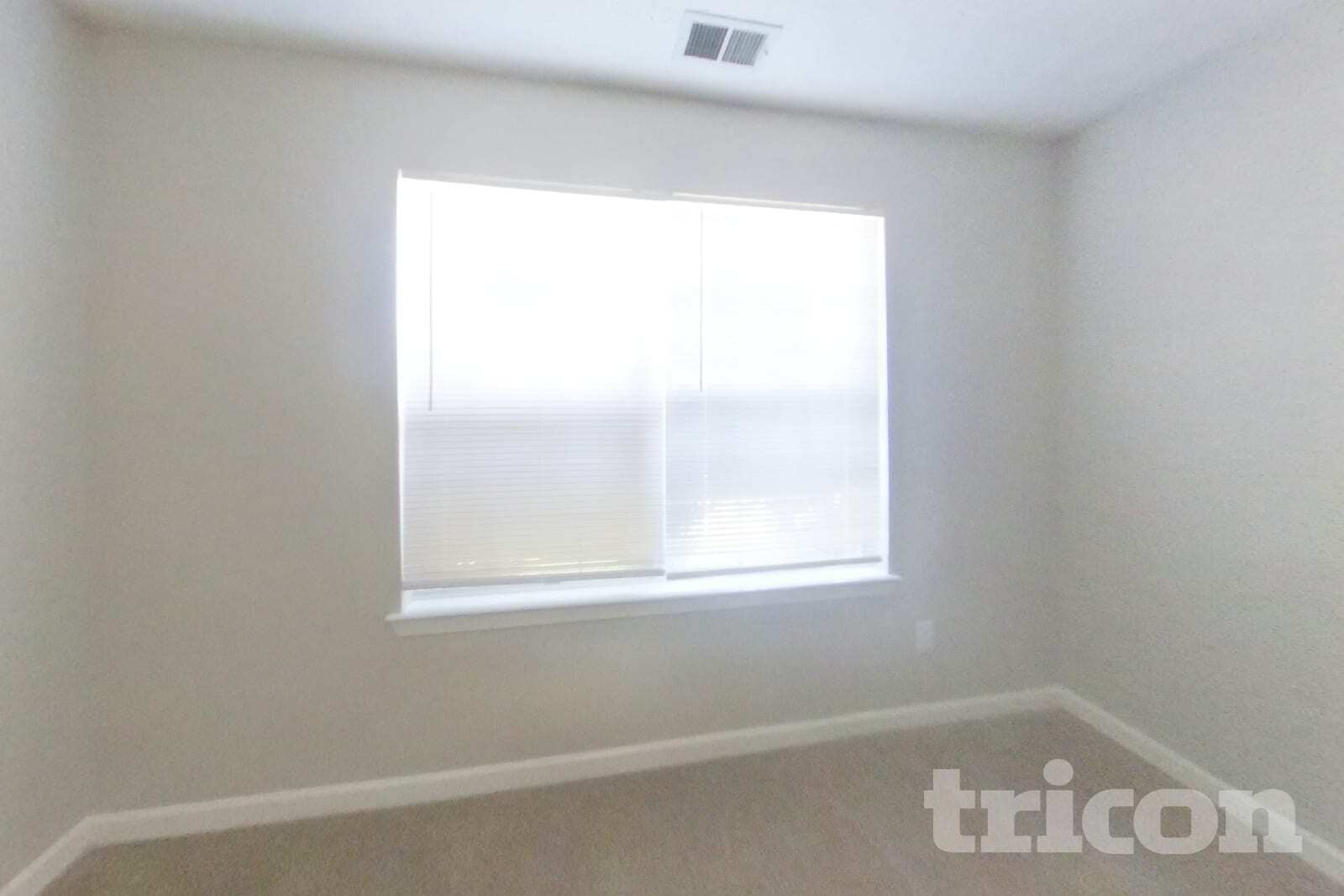 Building Photo - 4054 Robin Cir