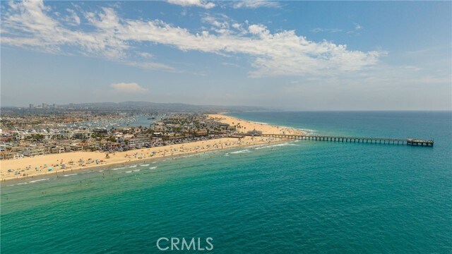Building Photo - 2214 W Oceanfront