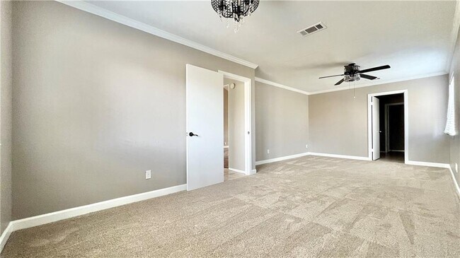 Building Photo - 11909 Hardwood Trail