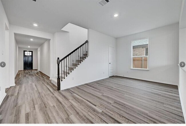 Building Photo - 4553 Dugenta Pl