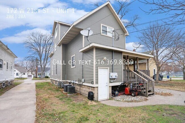 Building Photo - 172 W 21st St