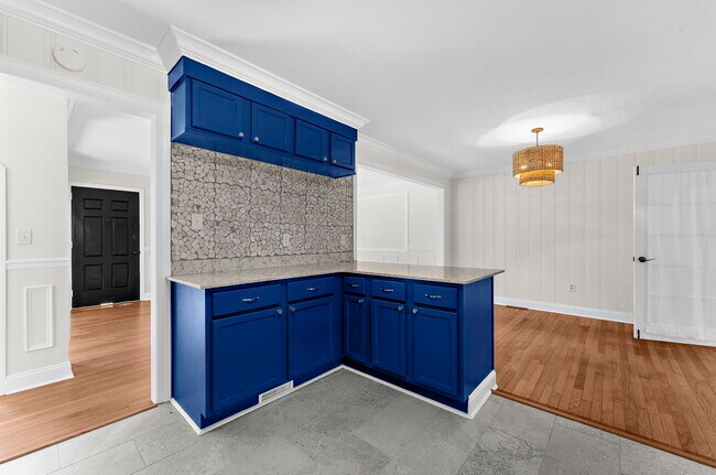 Building Photo - 774 Creekside Dr