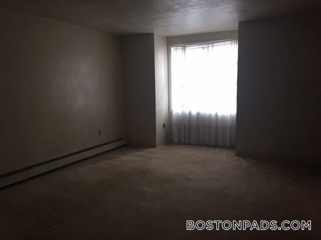 Building Photo - 1440 Tremont St