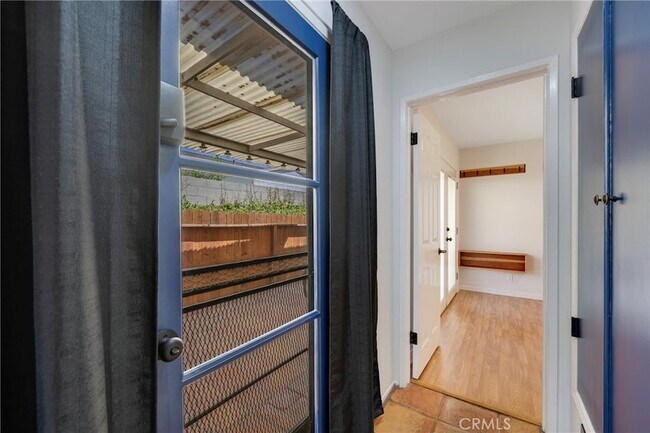 Building Photo - 8231 Deerfield Dr
