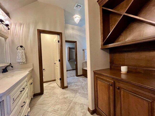 Building Photo - 11748 SW 25th Terrace