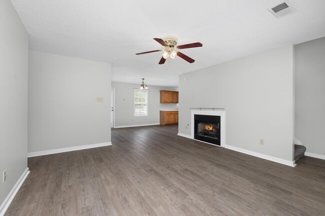 Building Photo - 463 David Reed Dr