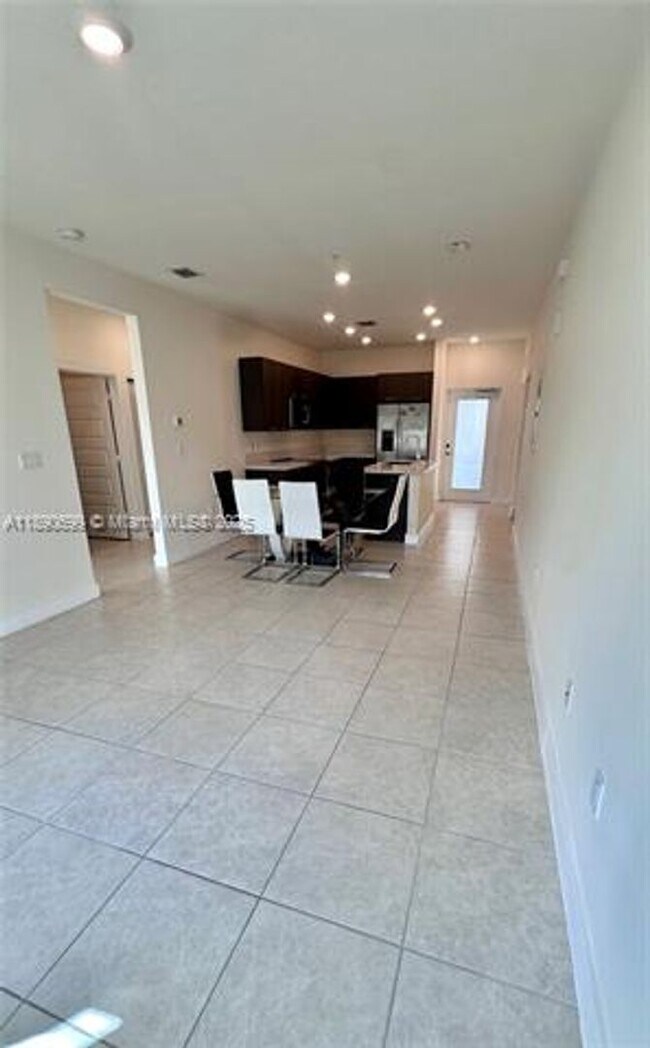 Building Photo - 8301 NW 41st St