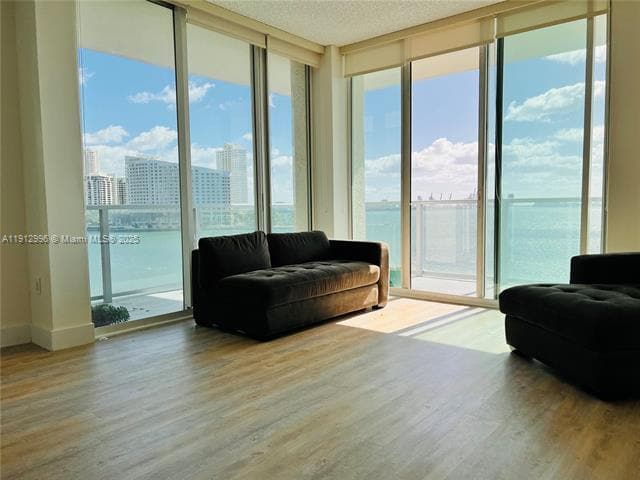 Building Photo - 1155 Brickell Bay Dr