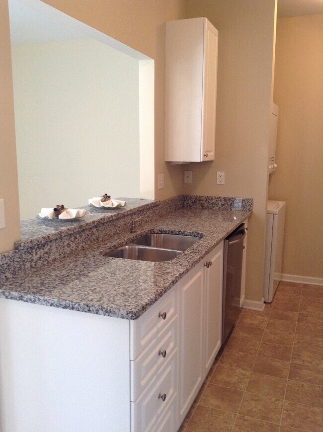 Building Photo - The Villas at Bellamy