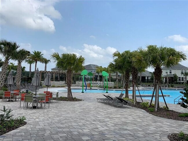 Building Photo - 11931 Hometown Pl