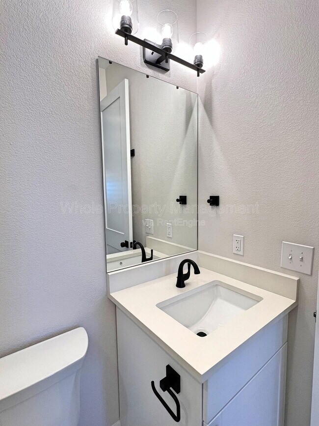 Building Photo - 3327 Tejon St