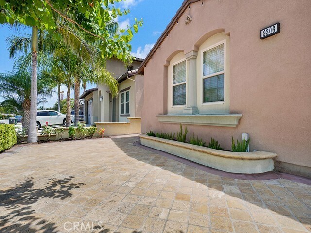 Building Photo - 9306 Lily Ave
