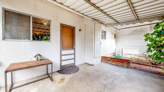 Building Photo - 1426 3rd St