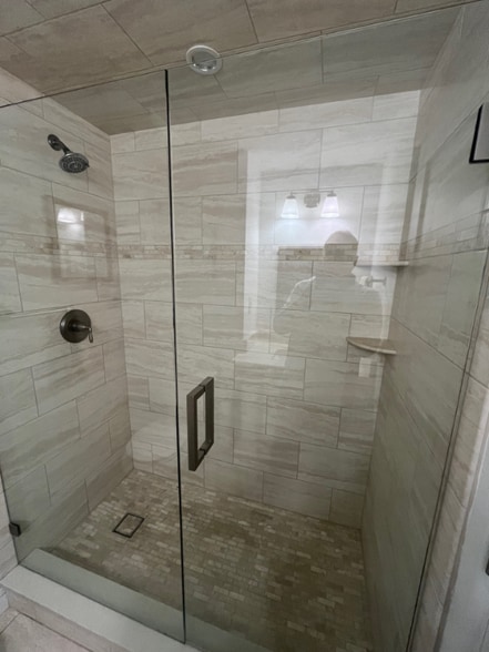 Building Photo - 7000 Beach Plaza