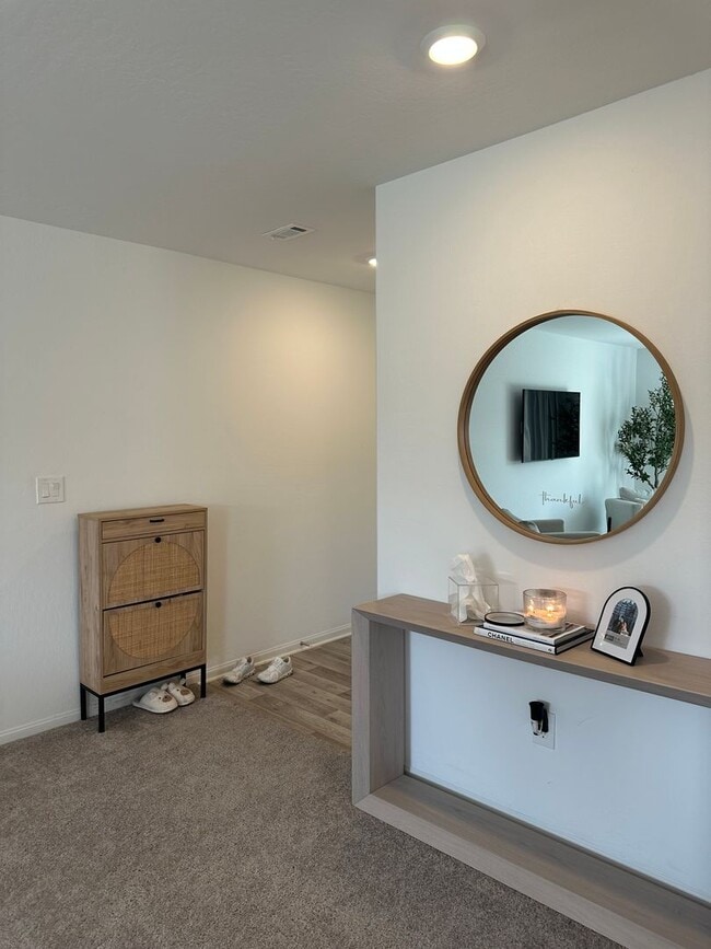 Building Photo - Beautiful Las Vegas Home!