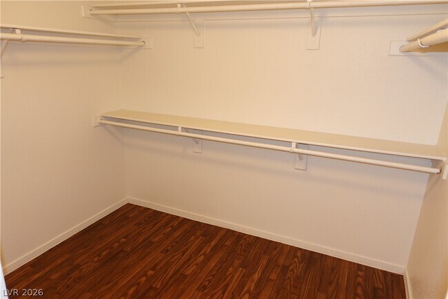 Building Photo - 715 Seclusion Glen Ave