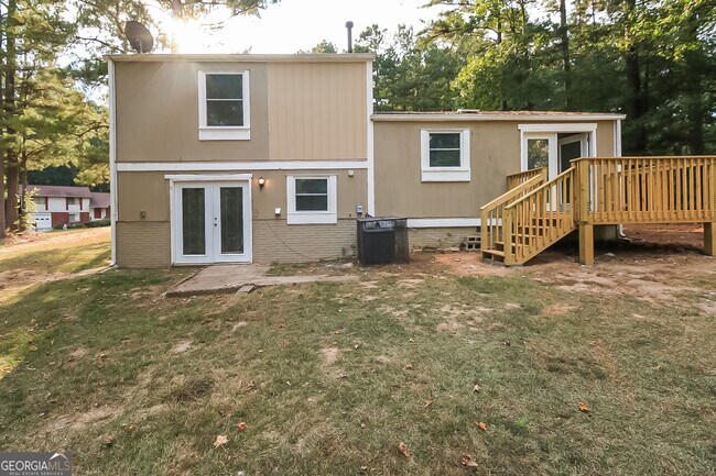 Building Photo - 7180 Buck Creek Dr