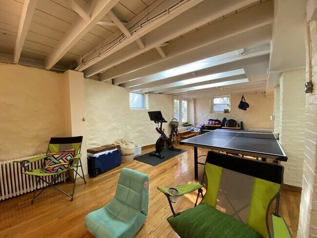 Building Photo - 153 Upland Rd