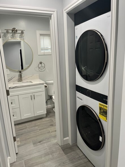 Building Photo - 728 E Harvard Pl