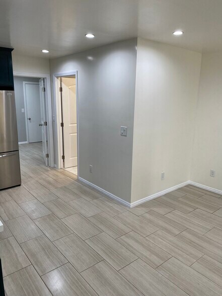 Building Photo - 8138 Blewett St