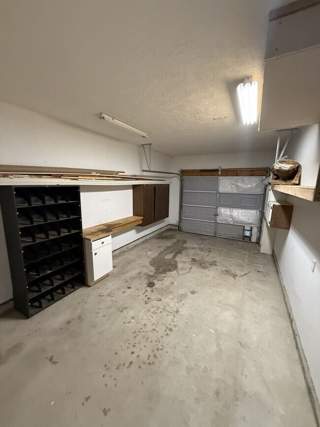 Building Photo - 7276 Tiger Dr